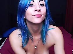 3 min - Blue haired camgirl sucking