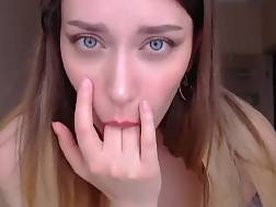 12 min - Beauty blue eye webcam